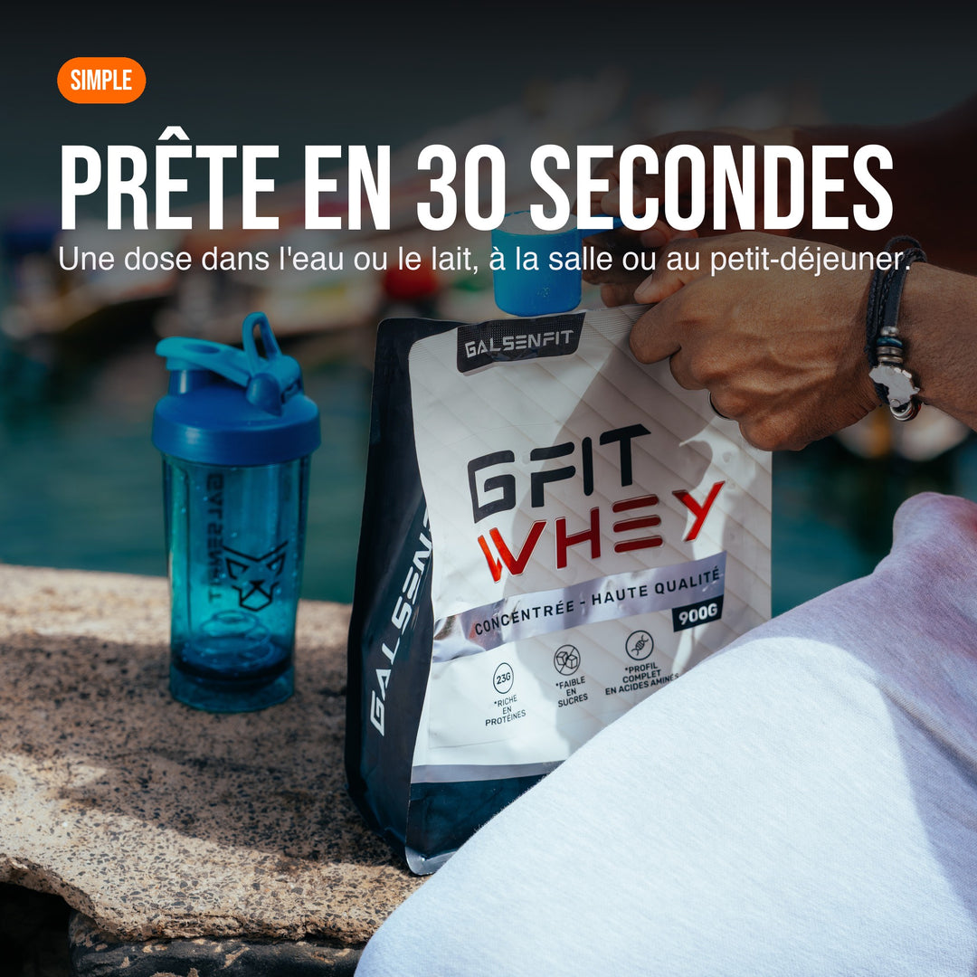 GFIT Whey prête en 30 secondes : une dose dans l'eau ou le lait, shaker et sachet face à la mer à Dakar